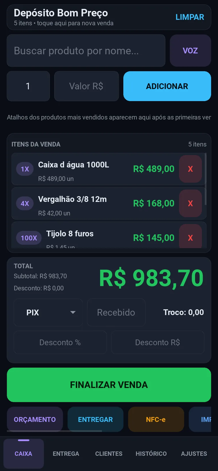 Caixa do VendaPro com cinco itens de material de construção, total de R$ 983,70 no PIX e o botão Finalizar venda.
